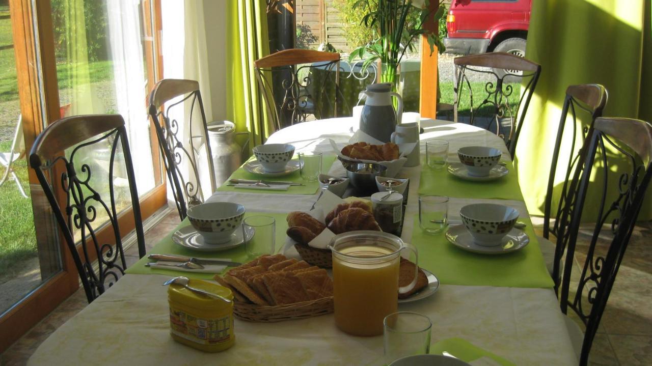 Bed and Breakfast Les Croisettes Le Pin  Екстер'єр фото