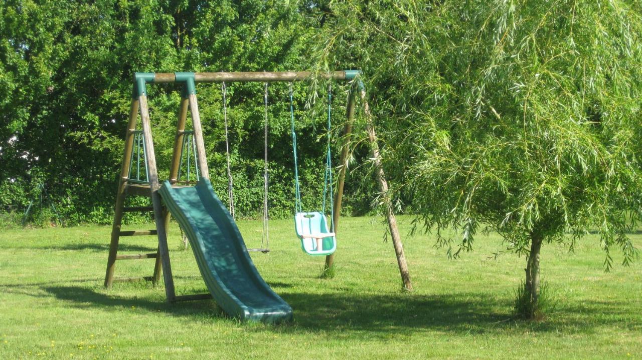 Bed and Breakfast Les Croisettes Le Pin  Екстер'єр фото